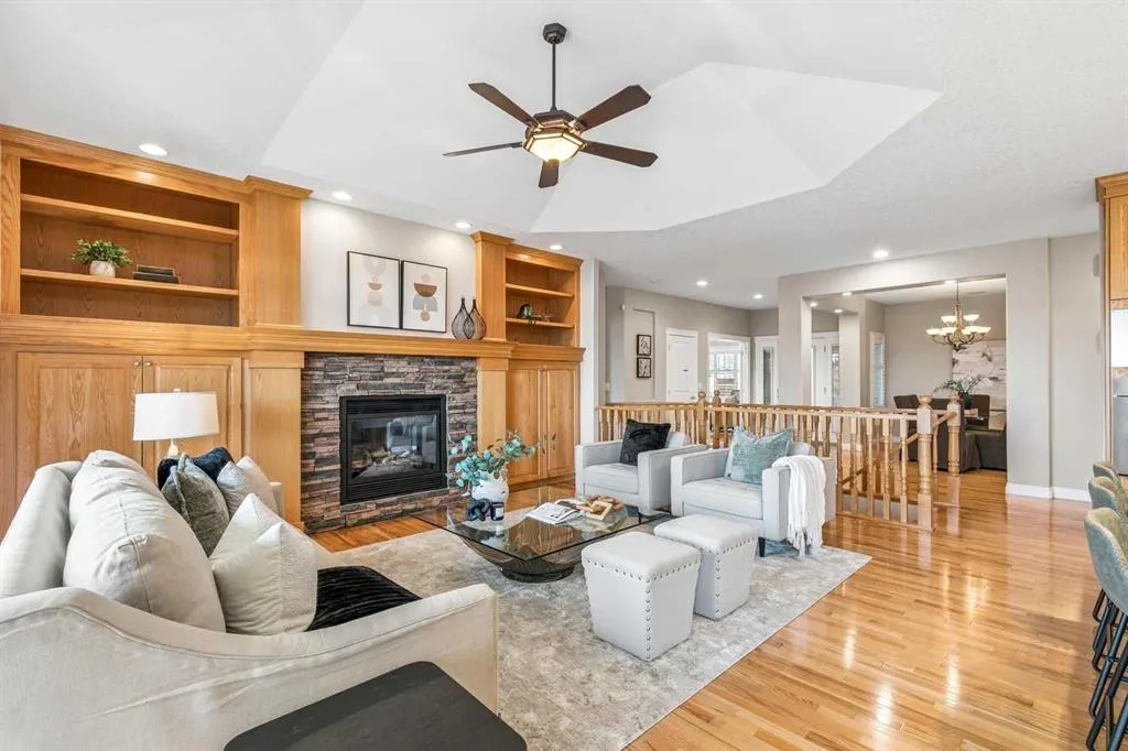 180 Tuscany Ravine Heights NW