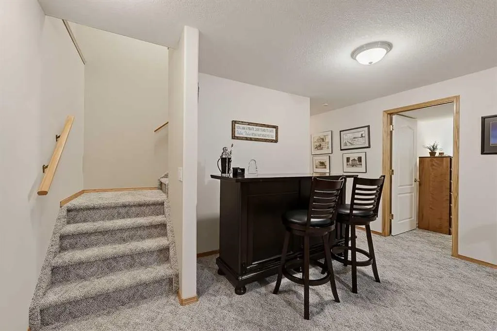 118 Whispering Way