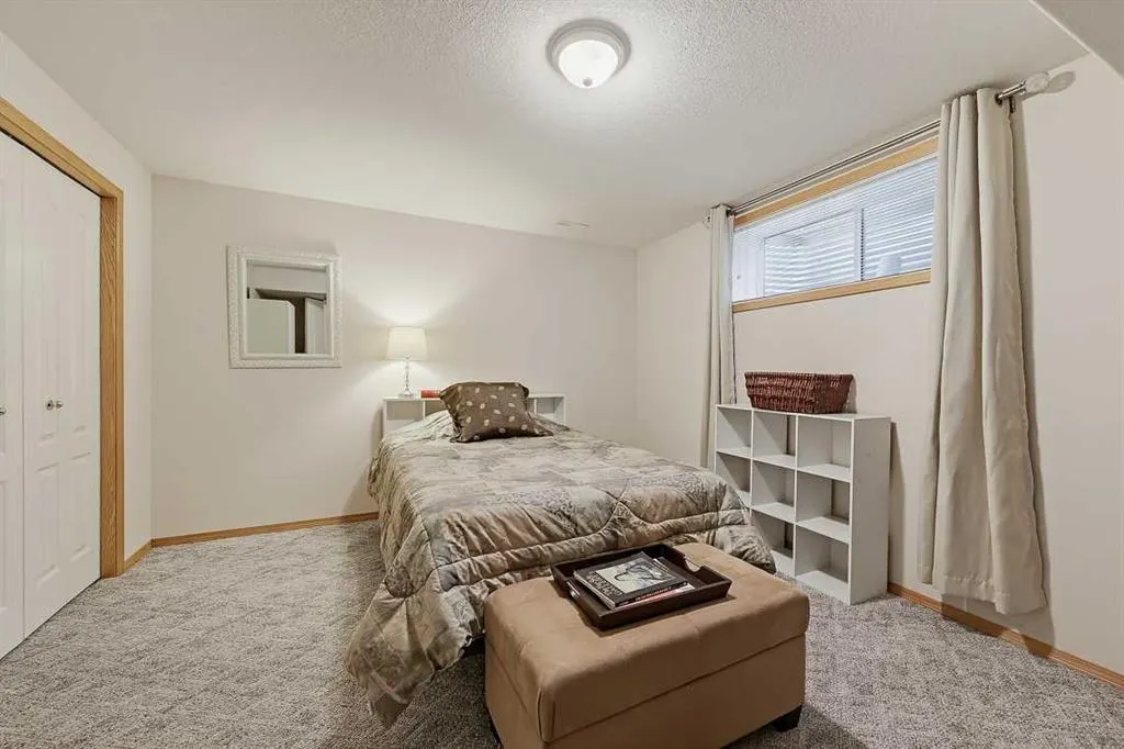 118 Whispering Way