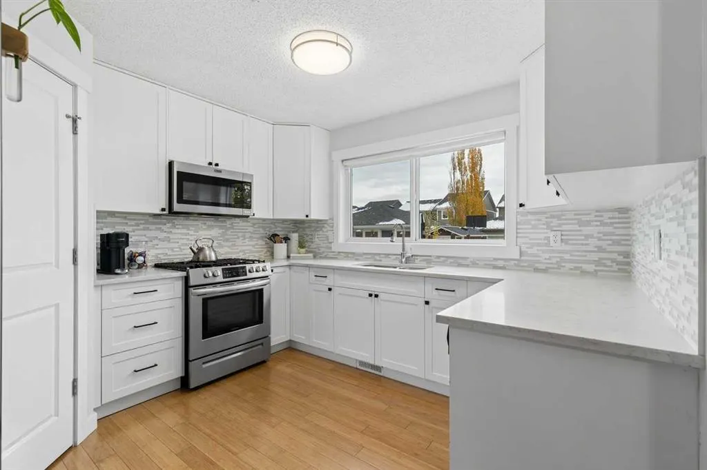 61 West Coach Place SW