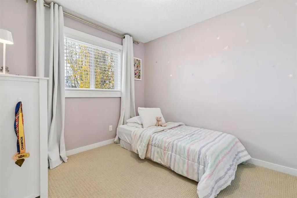 61 West Coach Place SW