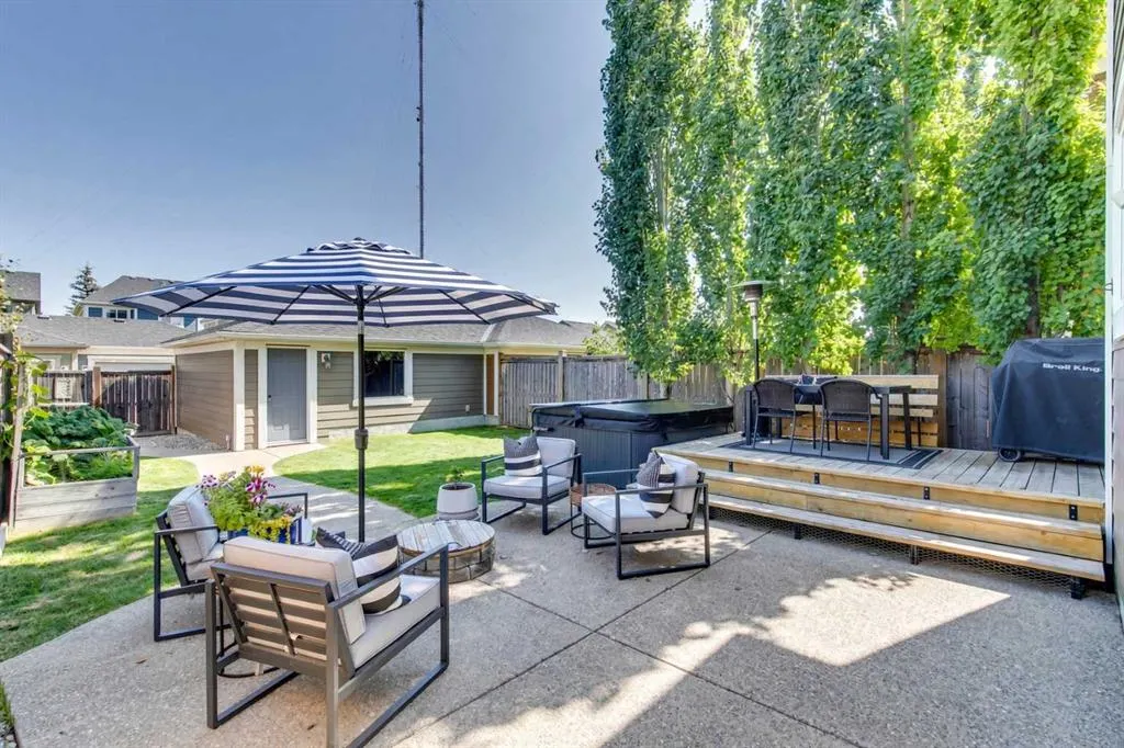61 West Coach Place SW