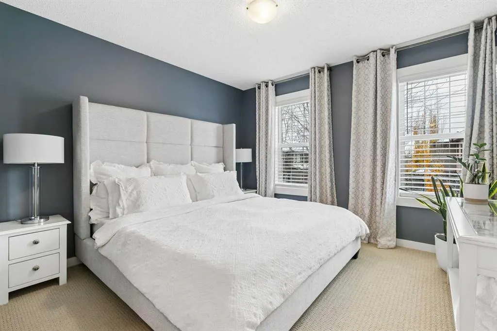 61 West Coach Place SW