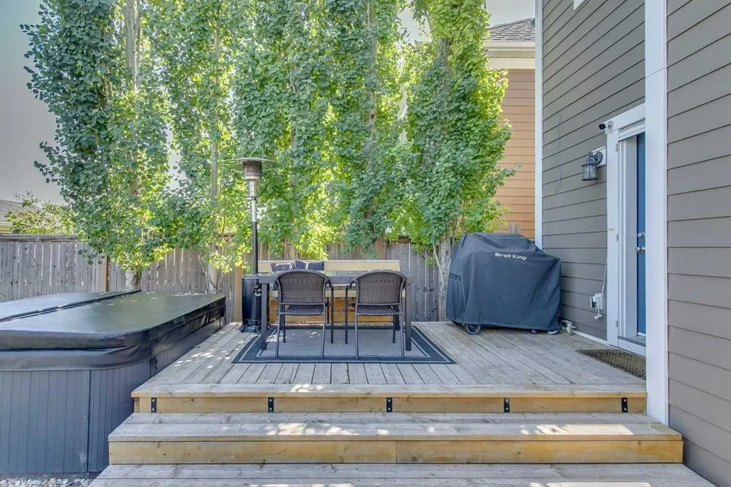 61 West Coach Place SW