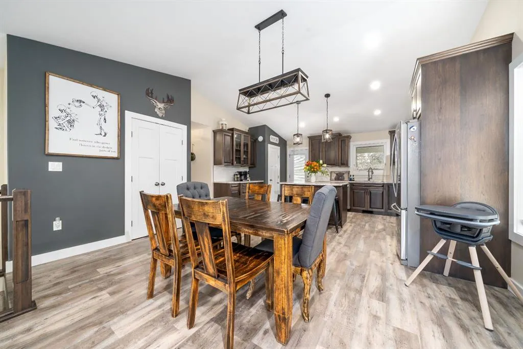 316 3 Street W