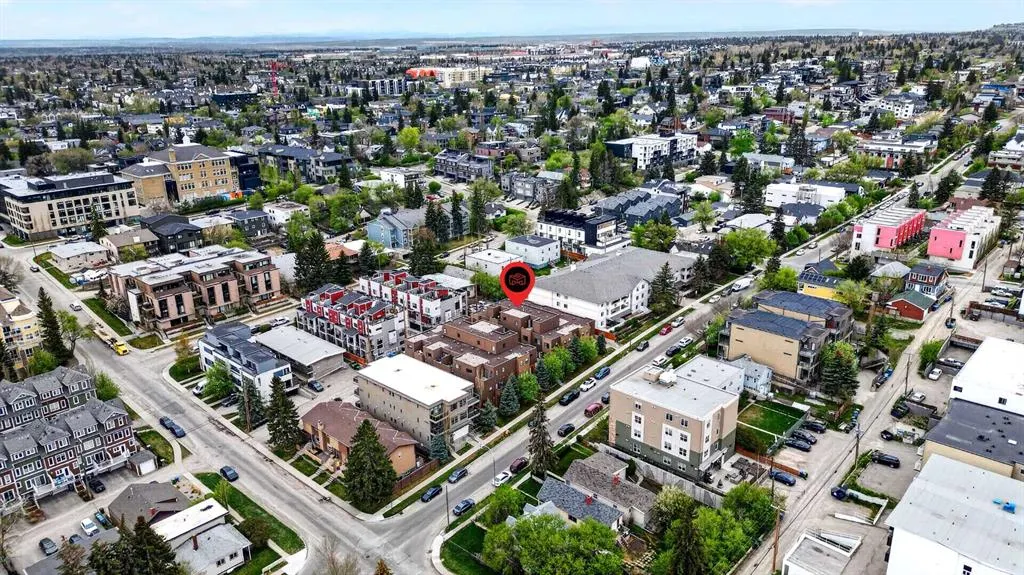 1717 27 Avenue SW #10
