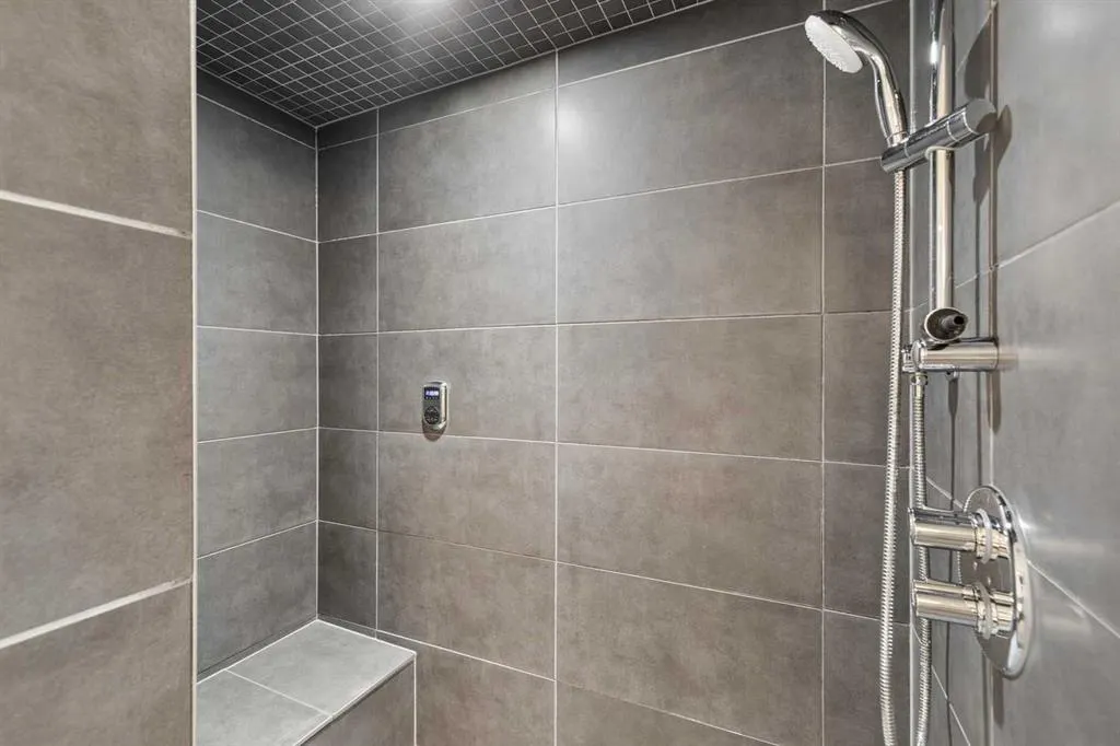 31 Hoover Place SW