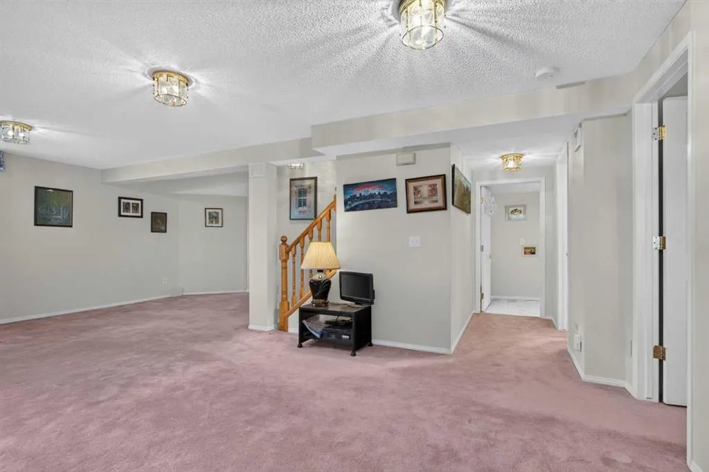 47 Edenwold Green NW