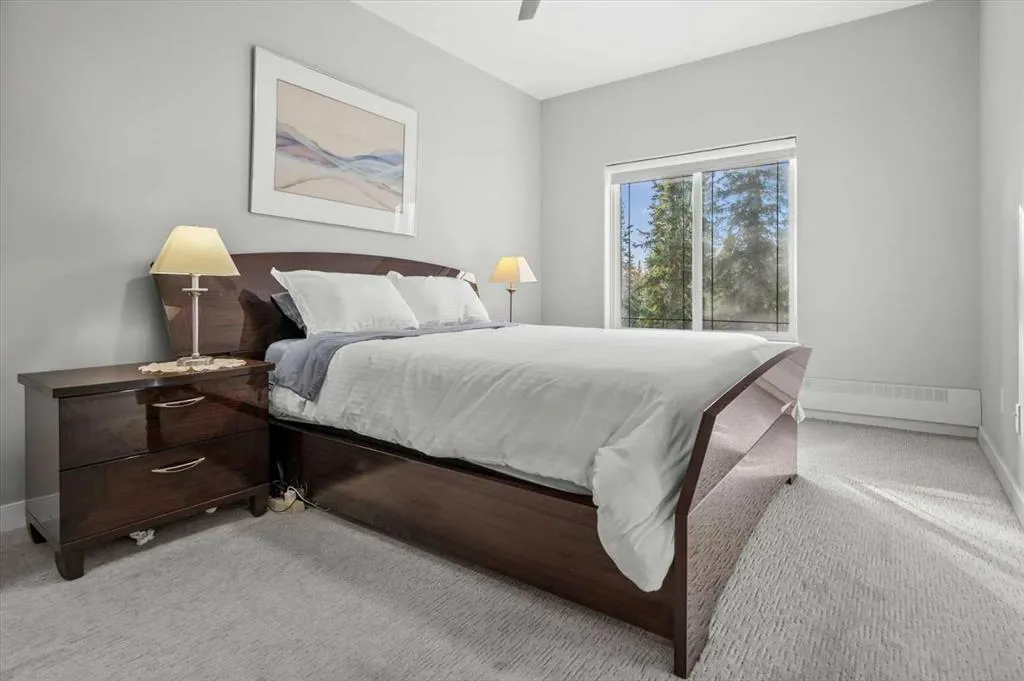 20 Discovery Ridge Close SW #424