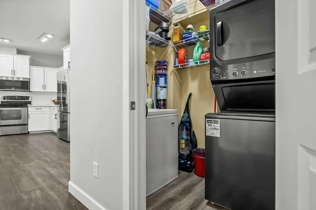 20 Discovery Ridge Close SW #424