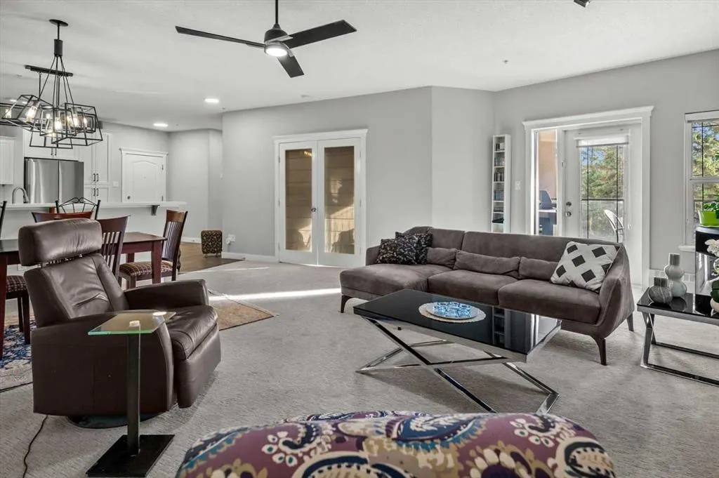 20 Discovery Ridge Close SW #424