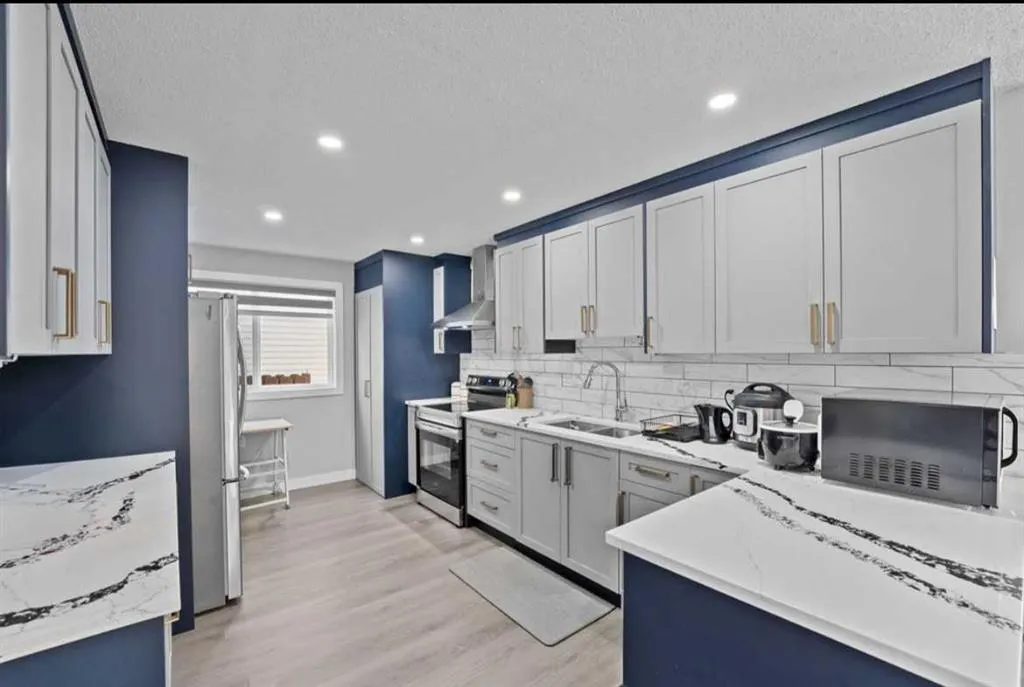 12 Cedargrove Road SW