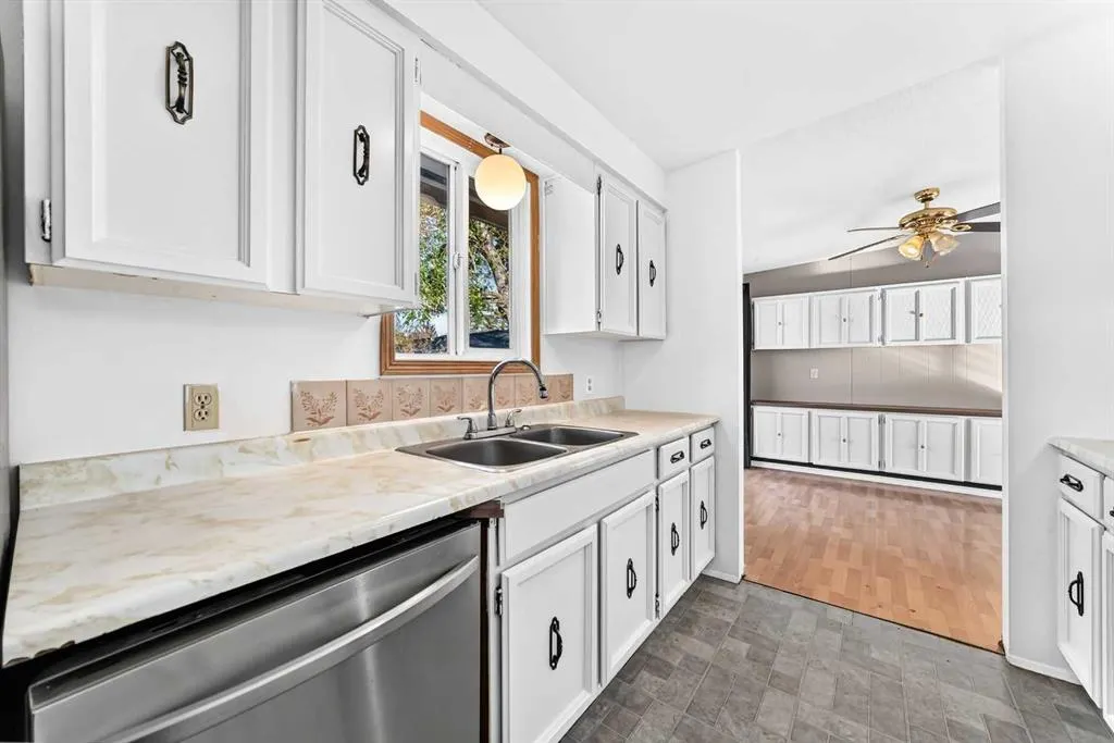 4 Sullivan Road SW