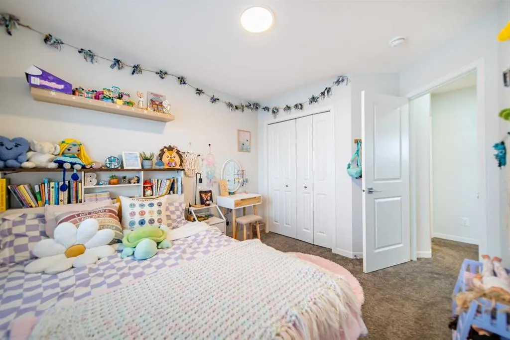 27 Iris Crescent