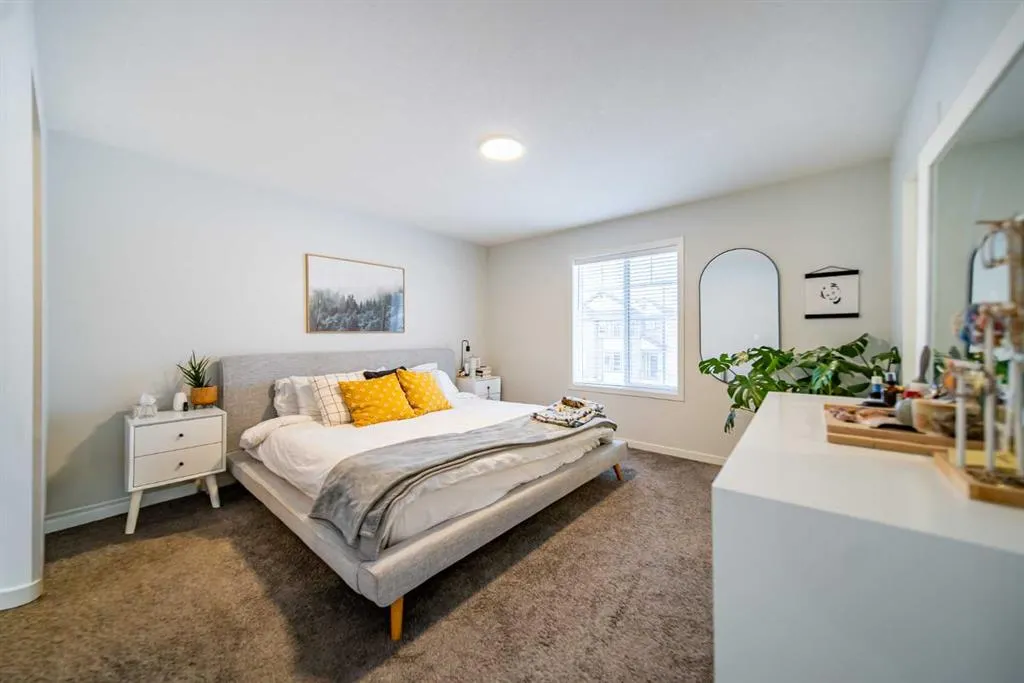 27 Iris Crescent