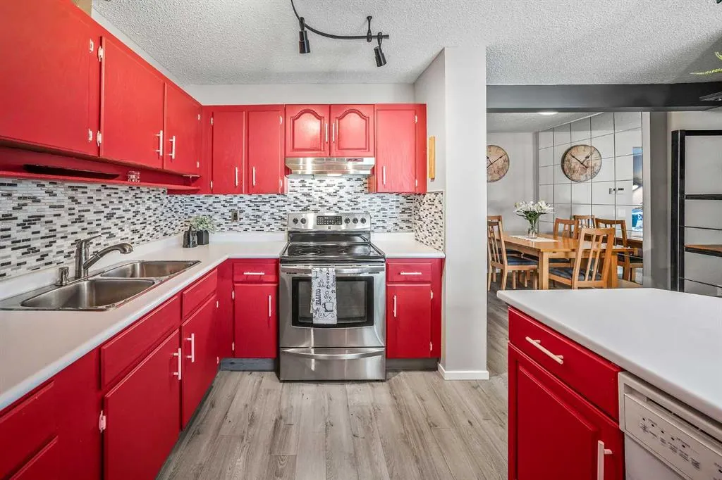 1845 Lysander Crescent SE #54