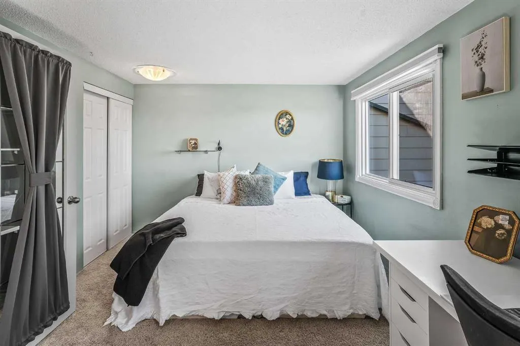 1845 Lysander Crescent SE #54