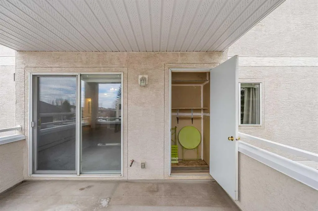 26 Country Hills View NW #217