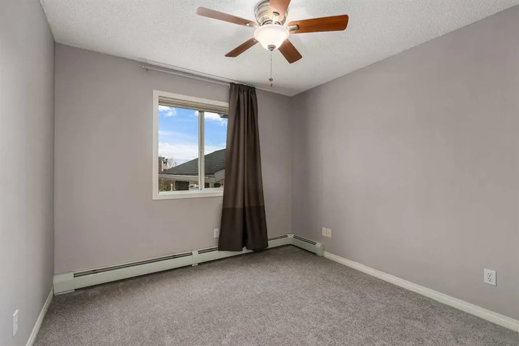 26 Country Hills View NW #217