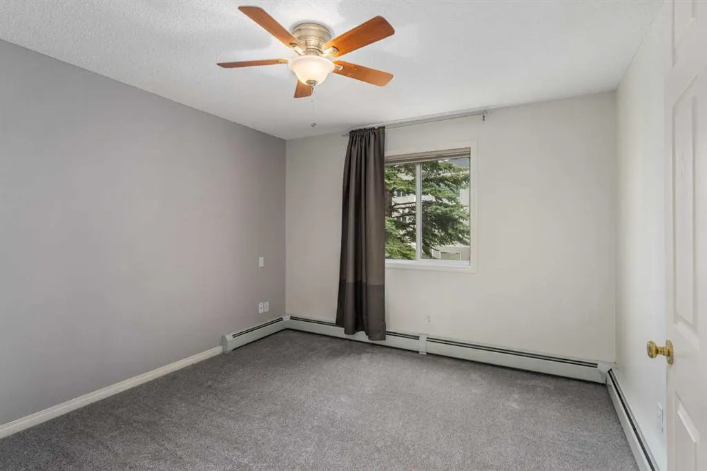 26 Country Hills View NW #217