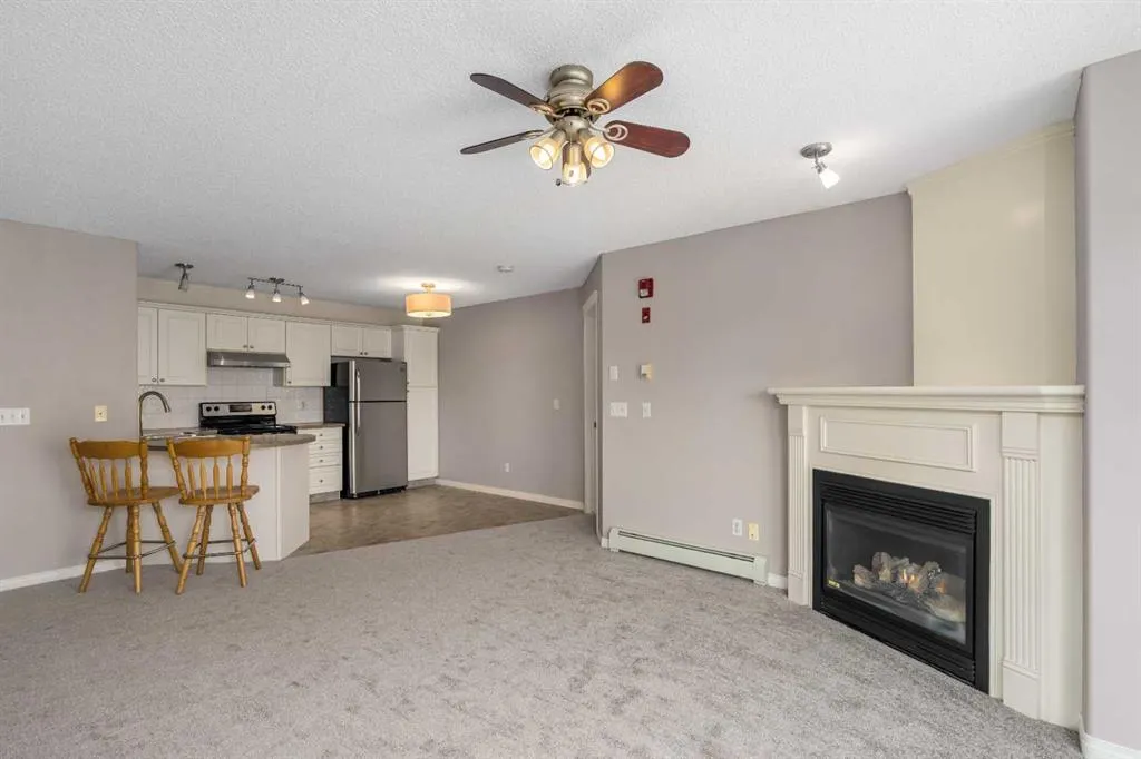 26 Country Hills View NW #217