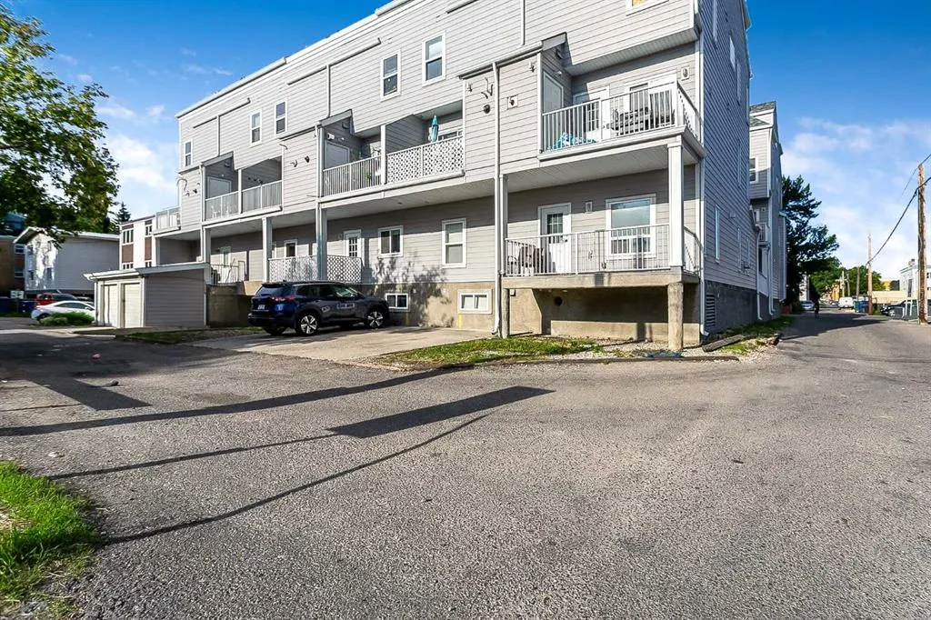 1720 11 Street SW #2