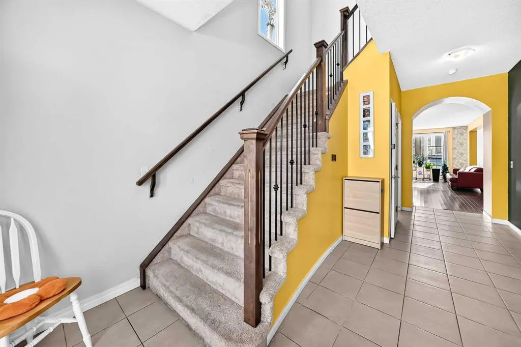 138 Windwood Grove SW