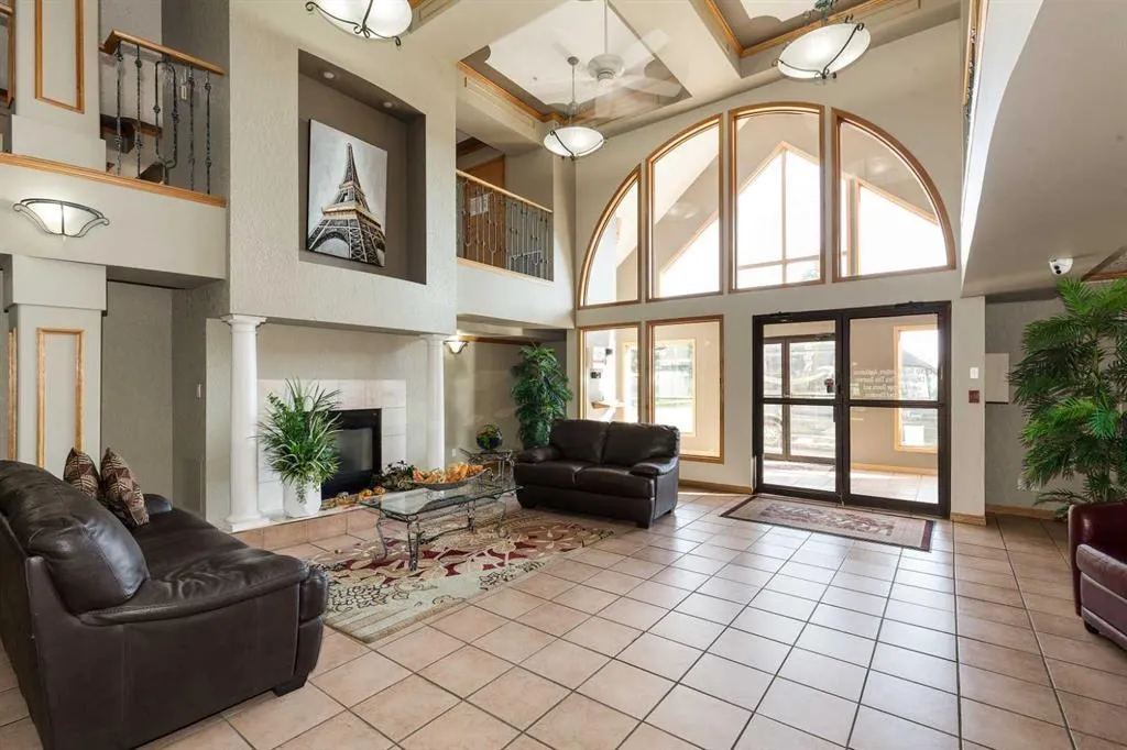 100 2nd Avenue S #322