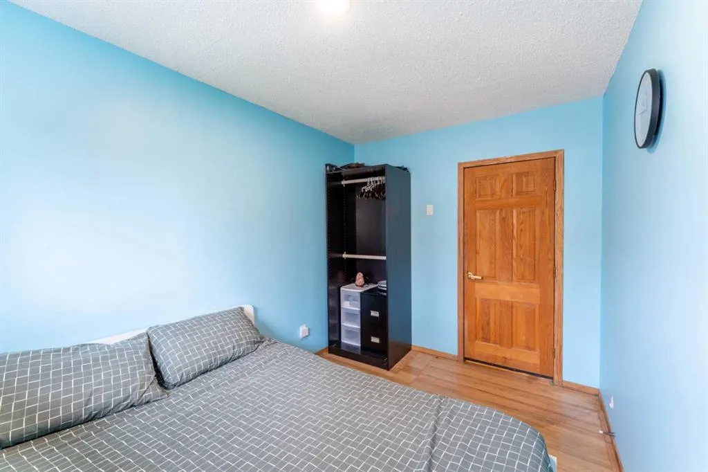 2018 Cottonwood Crescent SE