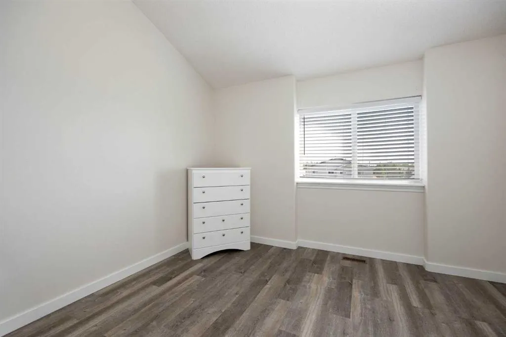 123 Arabian Drive #204