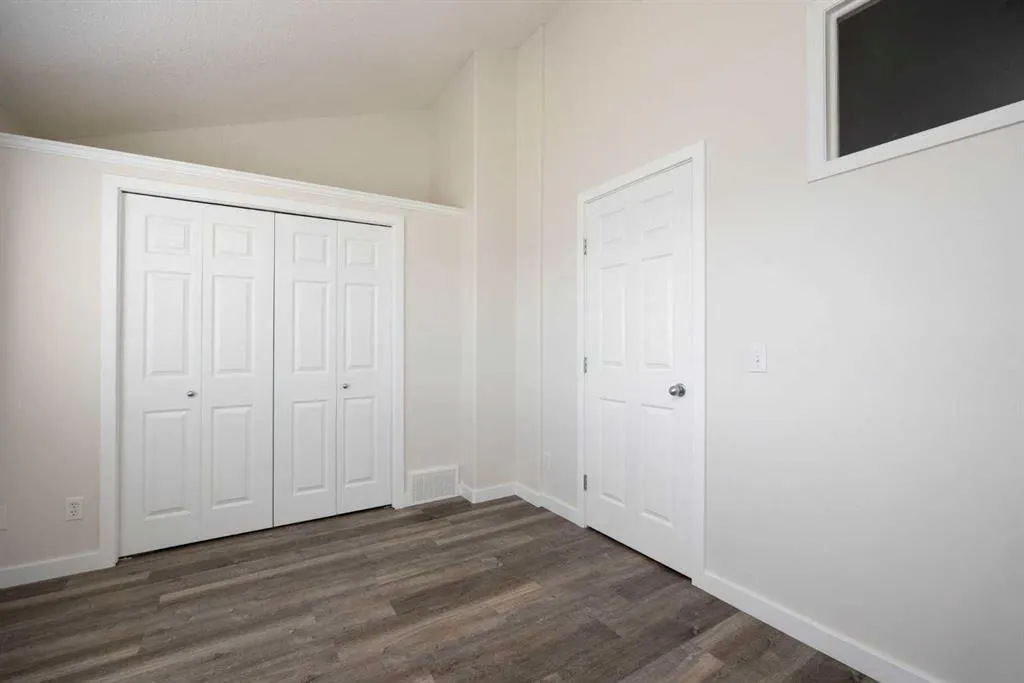 123 Arabian Drive #204