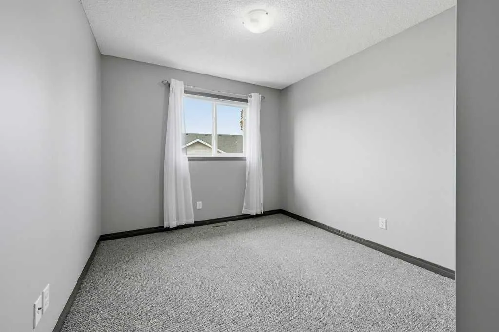 19 Auburn Crest Manor SE