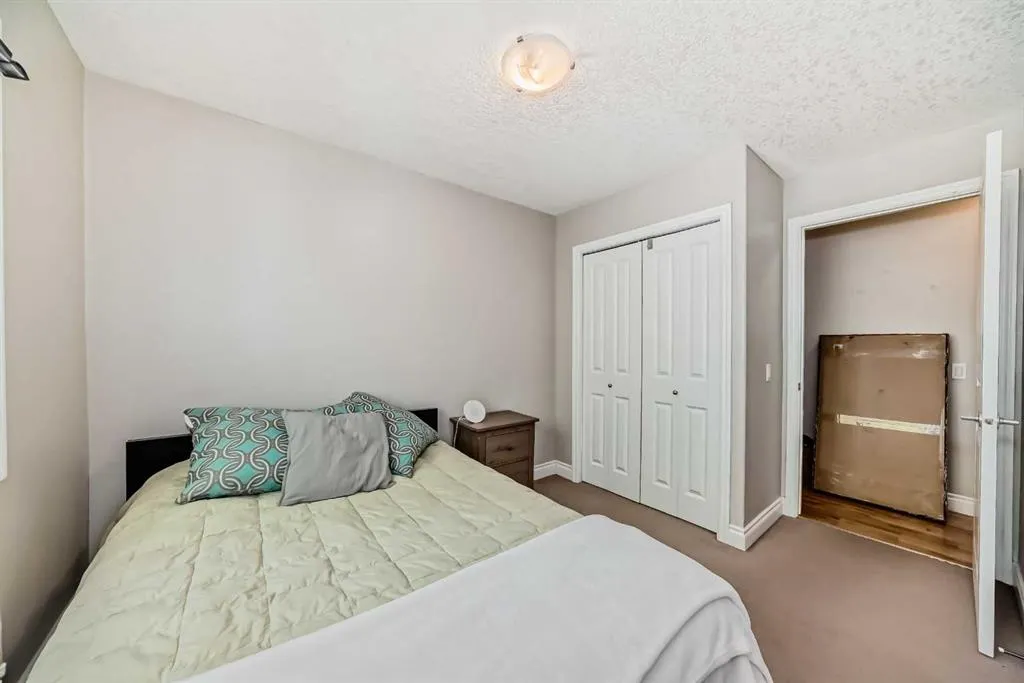 1027 1 Avenue NW #401