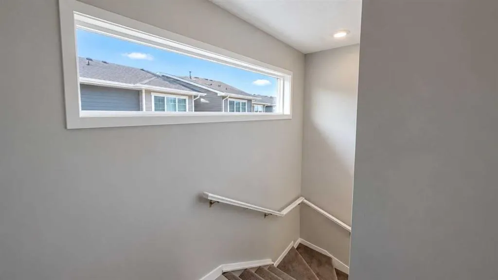 27 Cornerstone Green NE