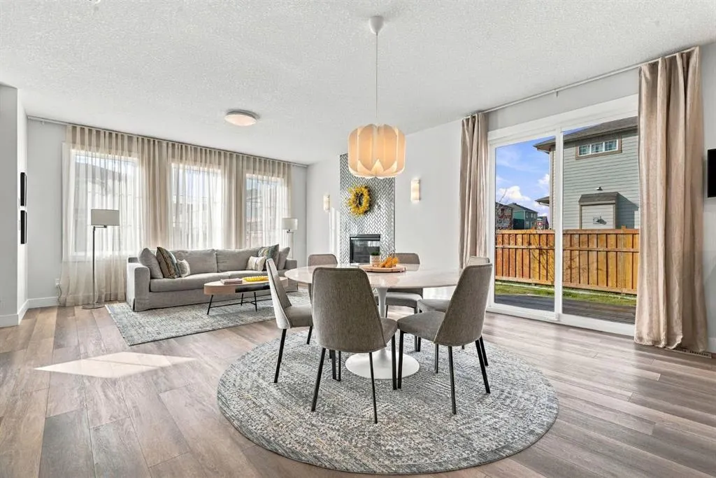 24 Yorkville Terrace SW