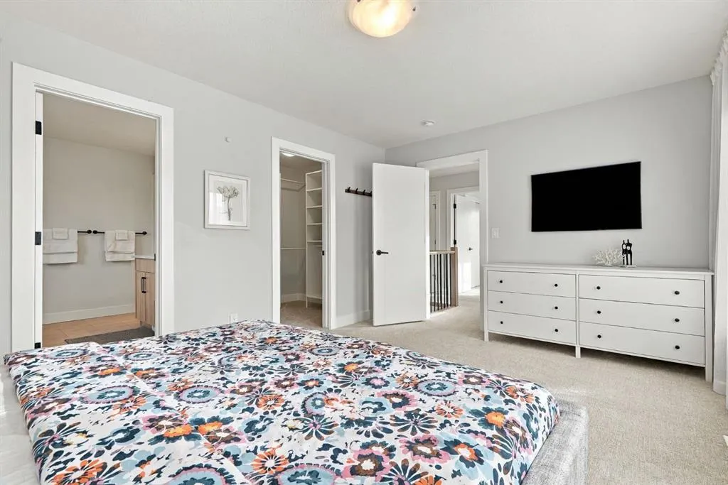 24 Yorkville Terrace SW