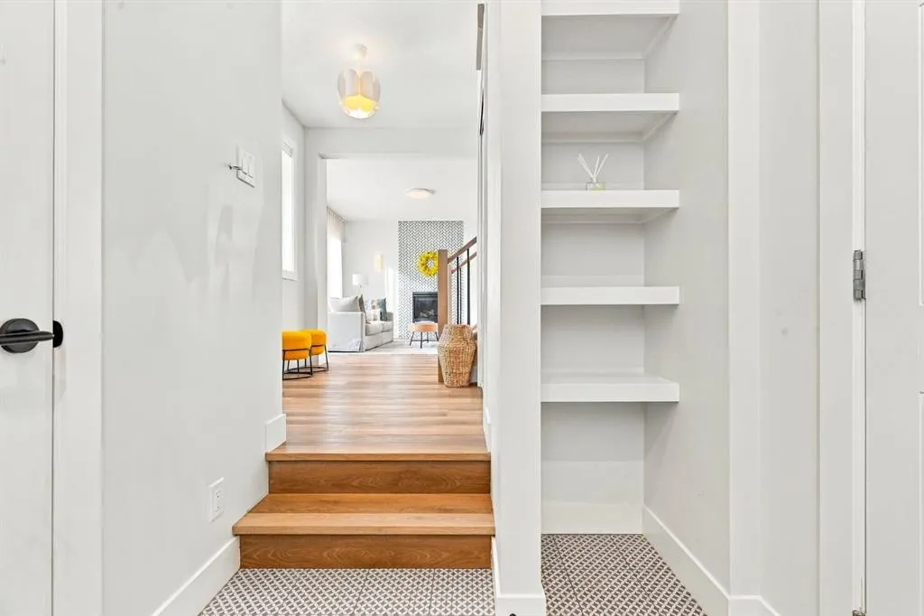 24 Yorkville Terrace SW