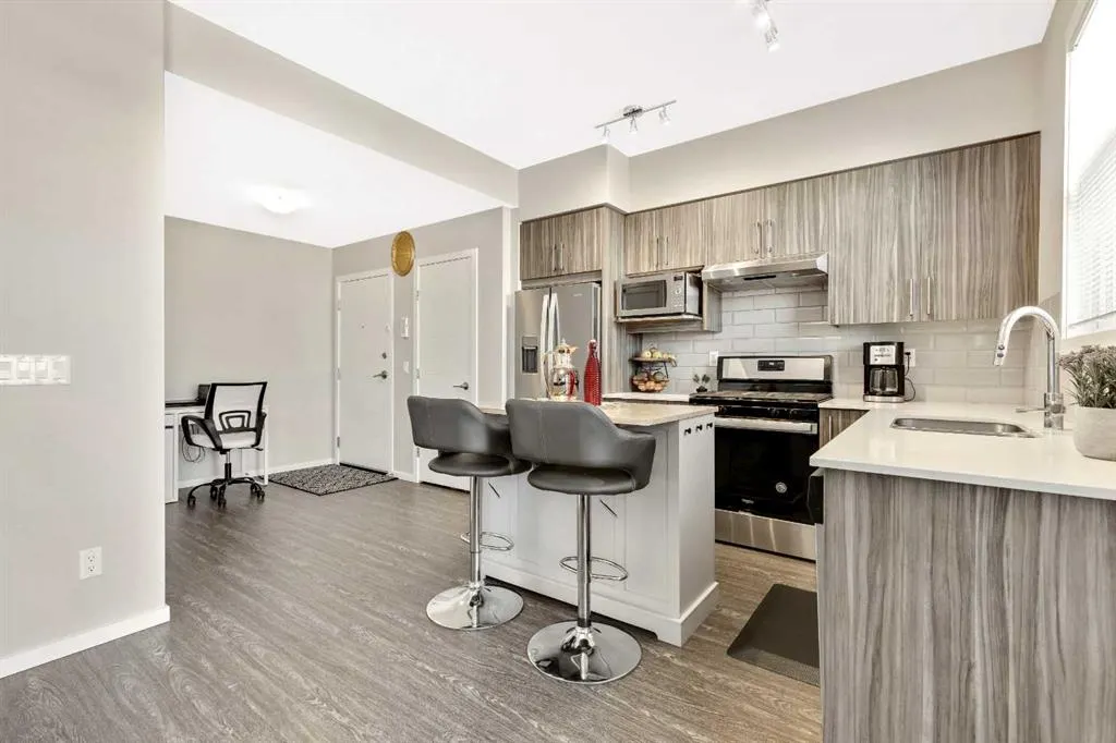 245 Redstone Walk NE #203