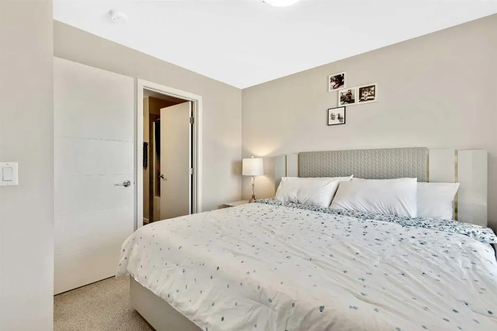 245 Redstone Walk NE #203