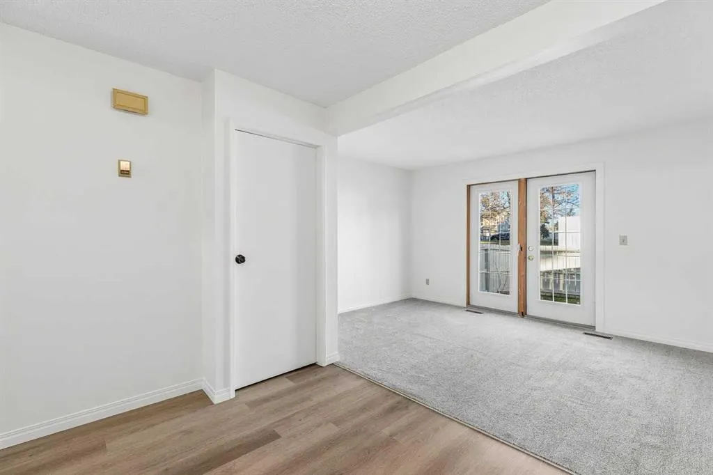 32 Whitnel Court NE #42