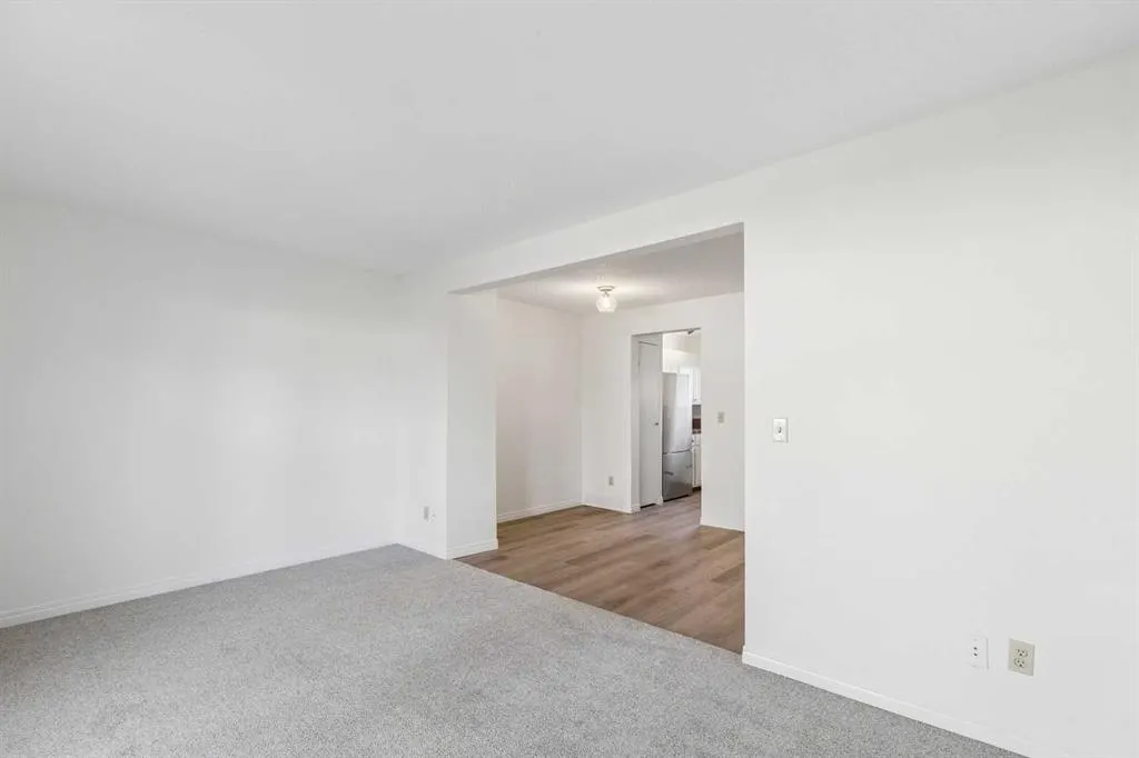 32 Whitnel Court NE #42