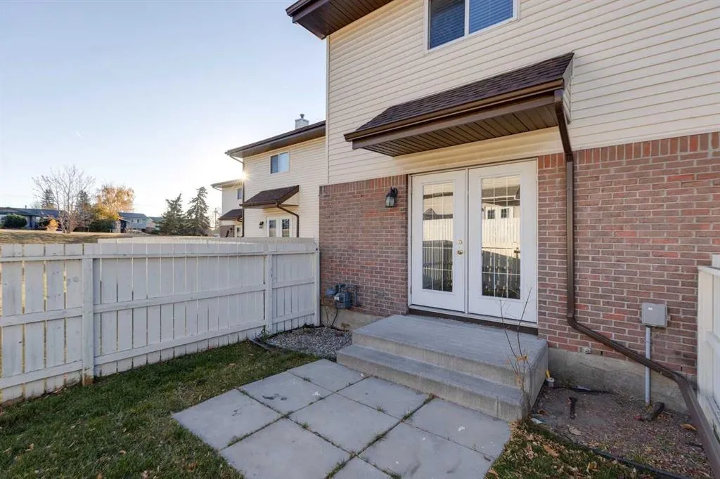 32 Whitnel Court NE #42