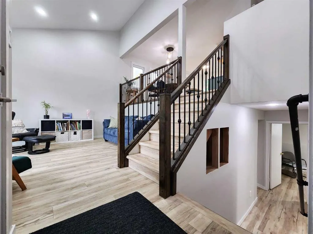 14 stafford Road N