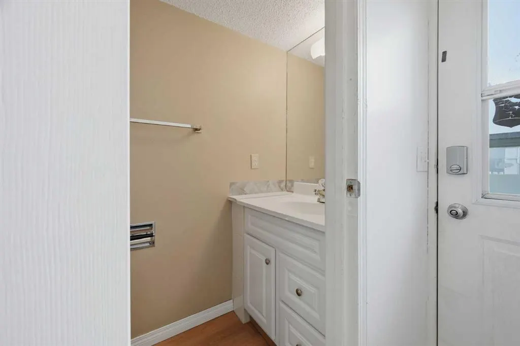 70 Edgeburn Crescent NW
