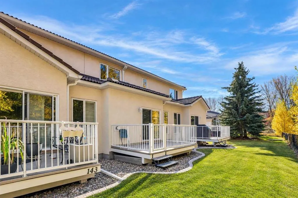 145 Hamptons Link NW