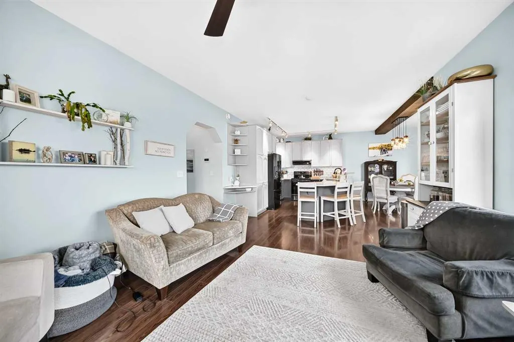 32 Meadowpark Place