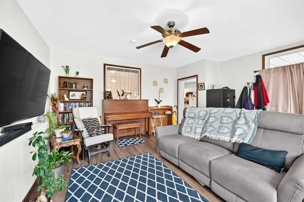 32 Meadowpark Place