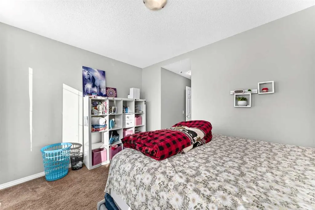 151 Windwood Grove SW