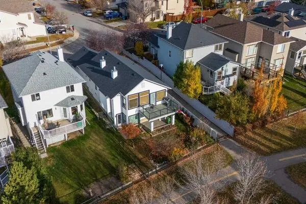 3 Tuscany Meadows Crescent NW