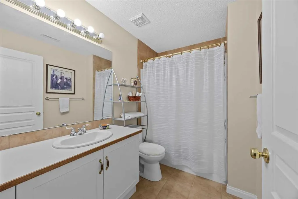 3 Tuscany Meadows Crescent NW